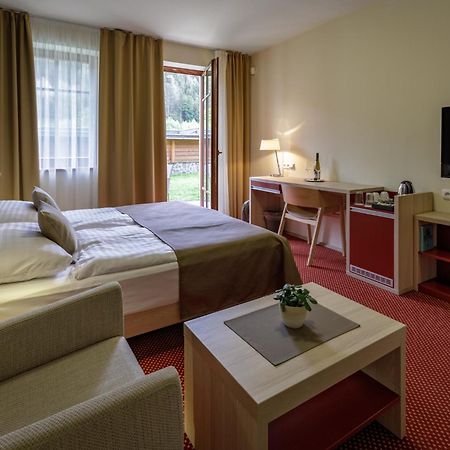 Peras Wellness Hotel Ludvíkov Екстериор снимка